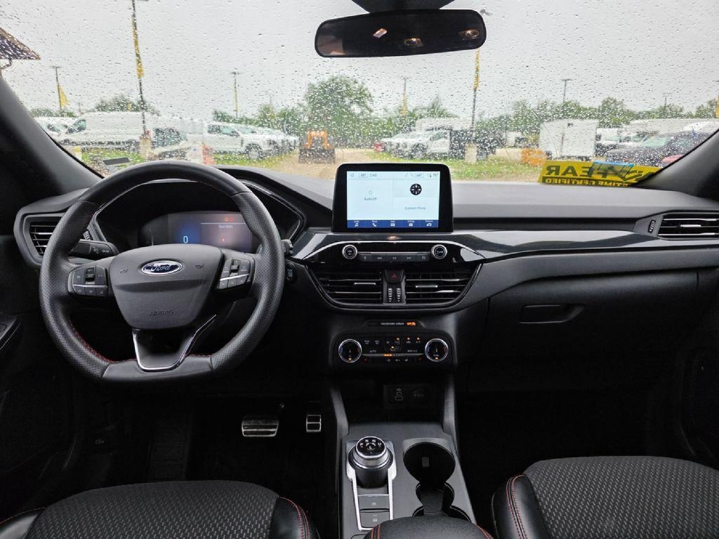 Certified 2024 Ford Escape ST-Line AWD/4WD image 16