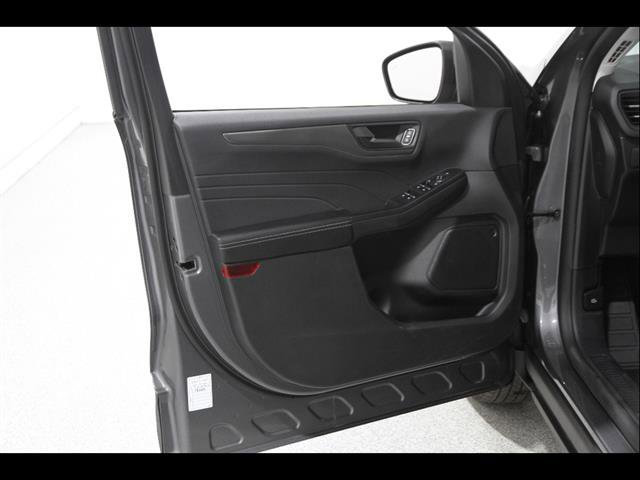 Certified 2025 Ford Escape Active image 5