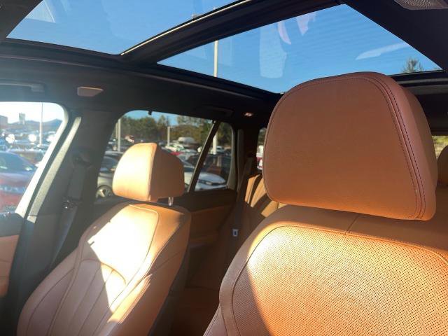 Used 2020 BMW X5 xDrive40i w/ M Sport Package image 7