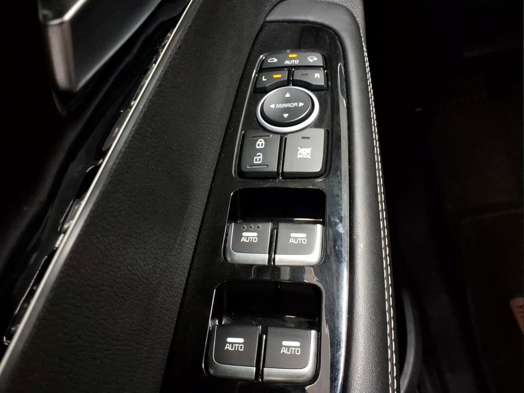 Used 2019 Kia Sorento SX FWD image 19