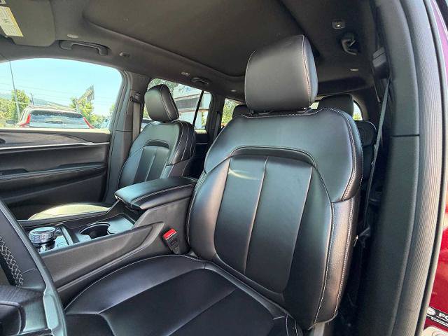 Used 2024 Jeep Grand Cherokee Limited 4xe AWD/4WD image 11