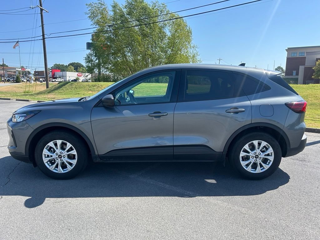 Certified 2025 Ford Escape Active FWD image 4