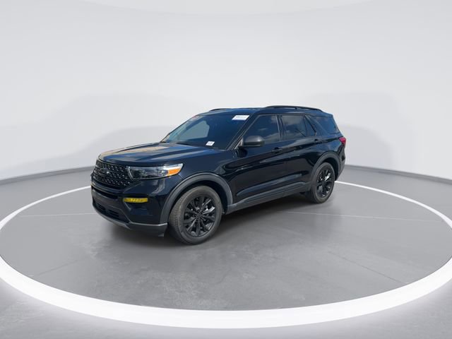 Certified 2023 Ford Explorer XLT w/ Equipment Group 202A RWD image 3