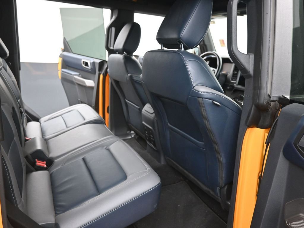 Certified 2022 Ford Bronco Outer Banks w/ Sasquatch Package AWD/4WD image 31