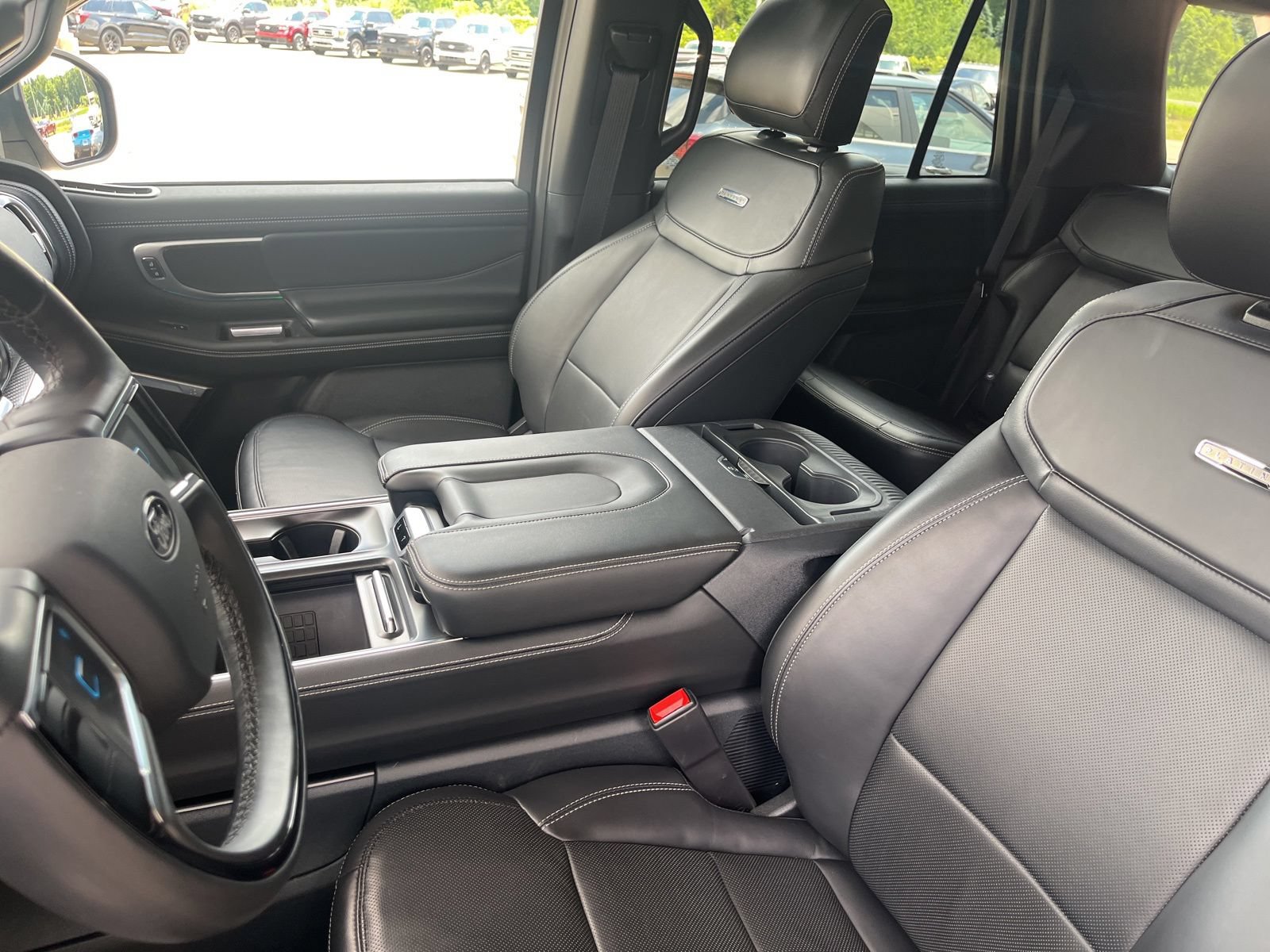 Certified 2025 Ford Expedition Platinum w/ Stealth Performance Package AWD/4WD image 10