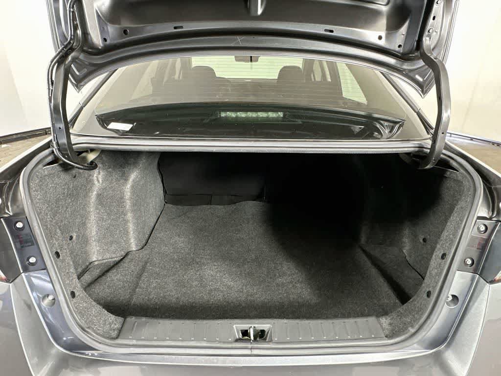 Used 2022 Nissan Versa S w/ Electronics Package FWD image 20