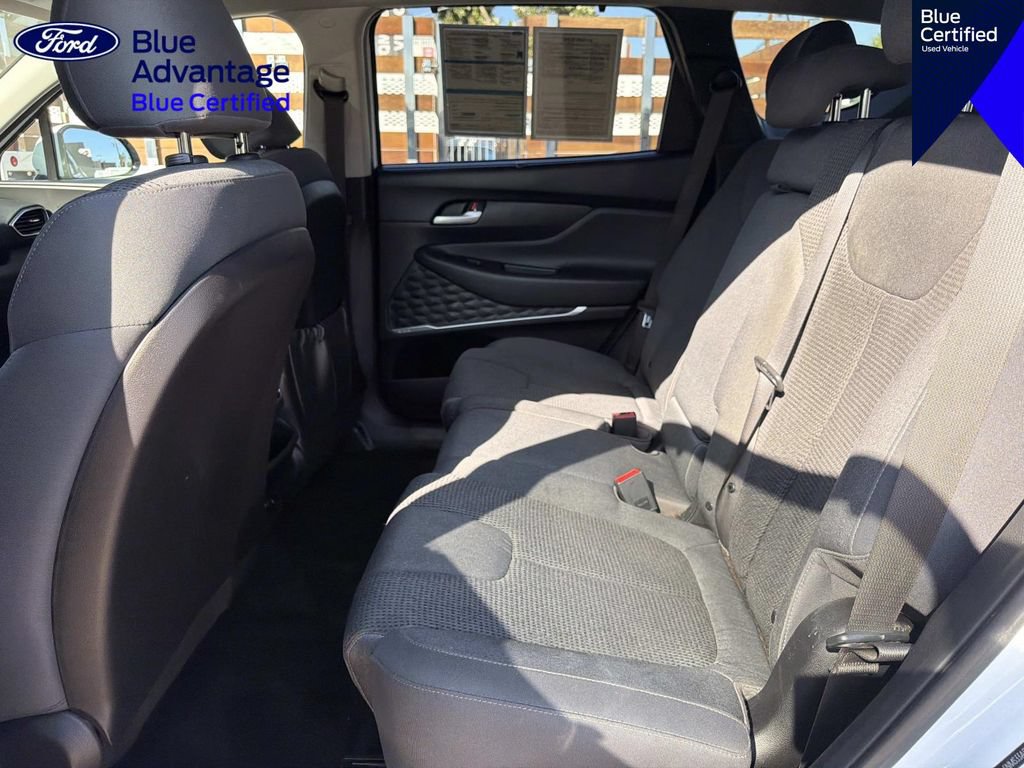 Used 2019 Hyundai Santa Fe SEL FWD image 16