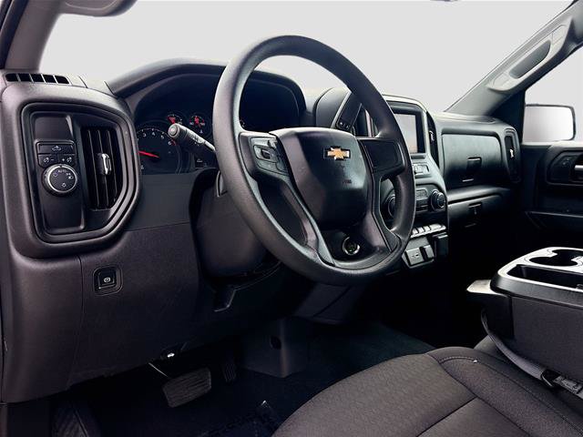 Used 2025 Chevrolet Silverado 1500 Custom w/ Turbomax Blackout Package RWD image 10