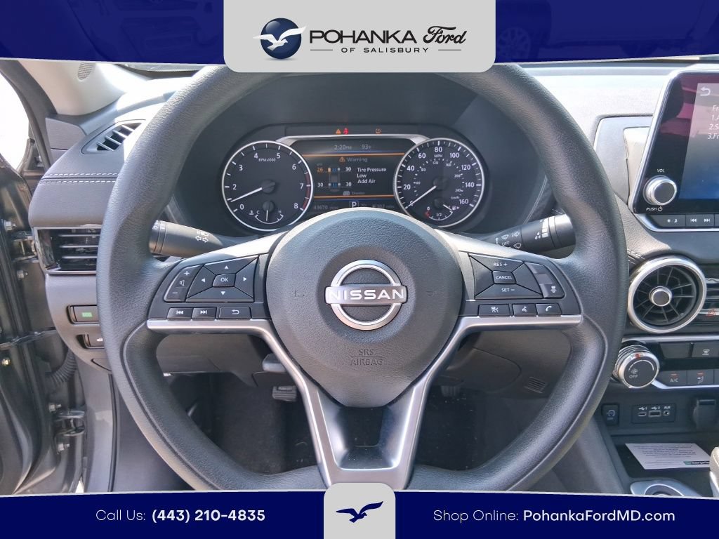 Used 2025 Nissan Sentra SV FWD image 11