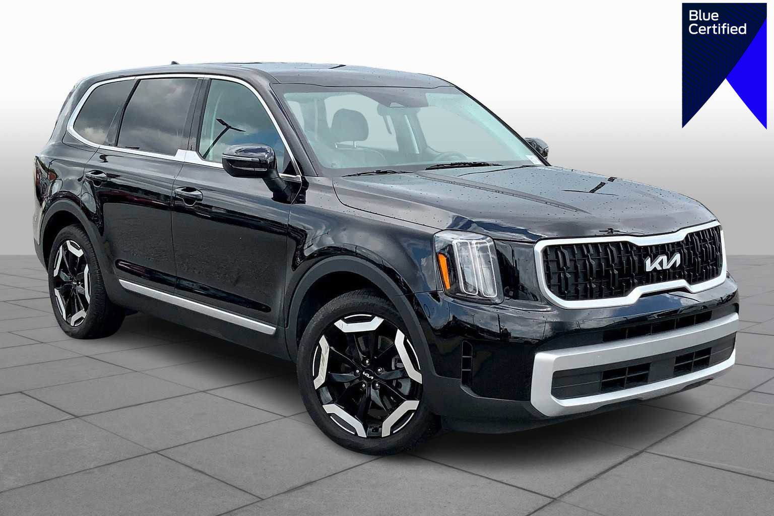 Used 2024 Kia Telluride LX