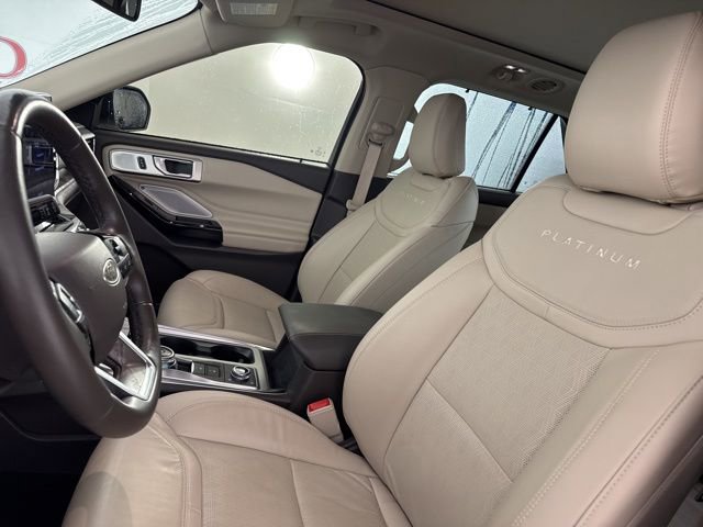 Certified 2022 Ford Explorer Platinum w/ Equipment Group 601A image 11