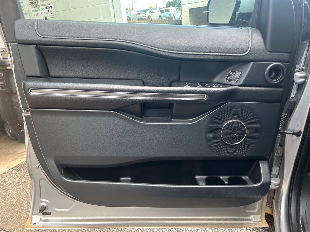Certified 2020 Ford Expedition Max XLT w/ Equipment Group 202A RWD image 9