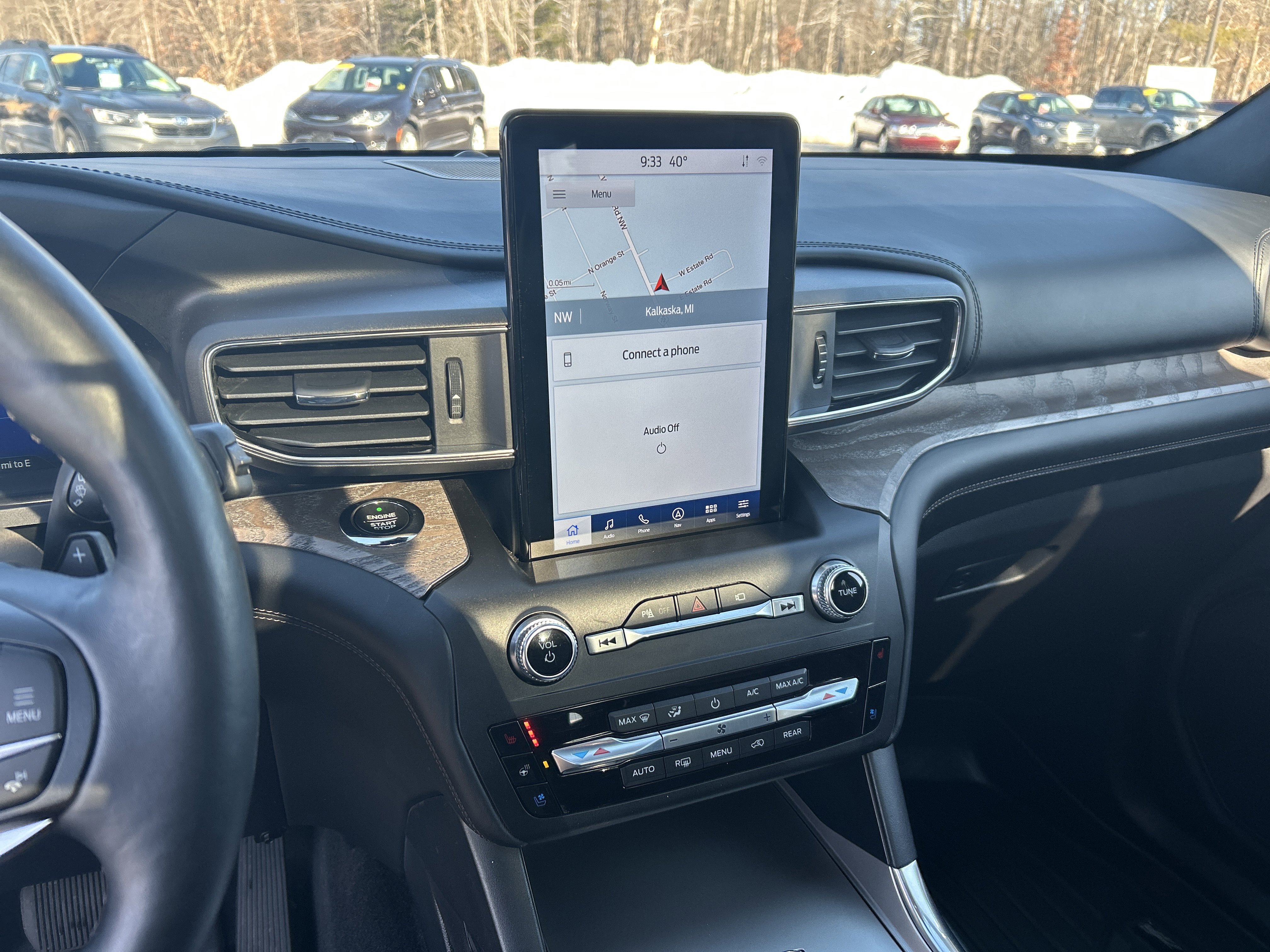 Certified 2020 Ford Explorer Platinum w/ Premium Technology Package image 19