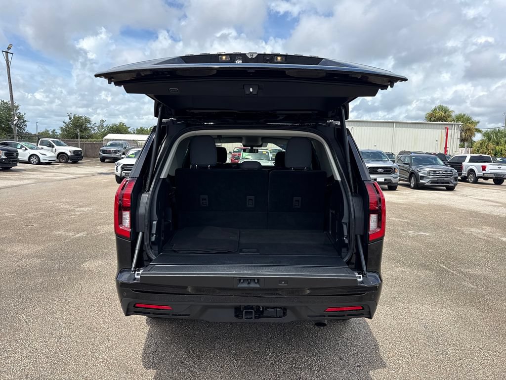 Certified 2025 Ford Expedition Active RWD image 33