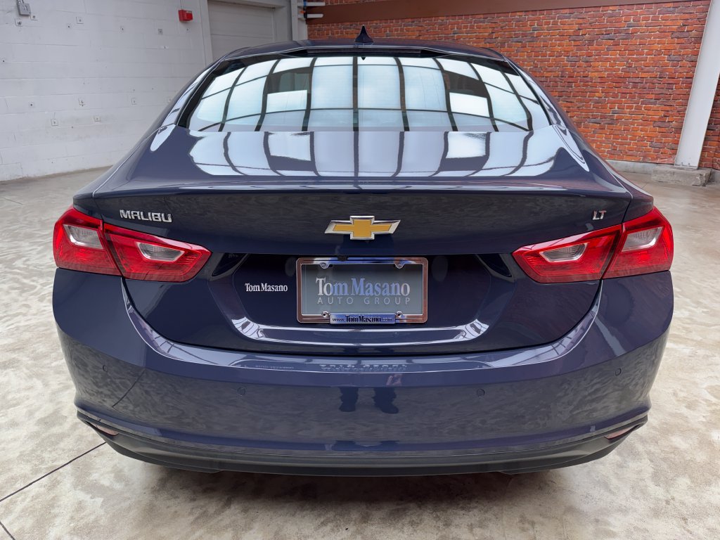 Used 2025 Chevrolet Malibu LT FWD image 4