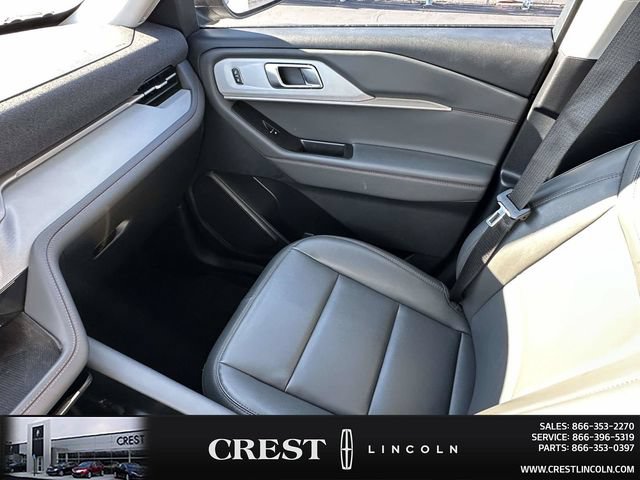 Certified 2025 Ford Explorer Active w/ Active Comfort Package AWD/4WD image 23