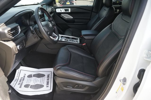 Certified 2022 Ford Explorer ST w/ Equipment Group 401A AWD/4WD image 9