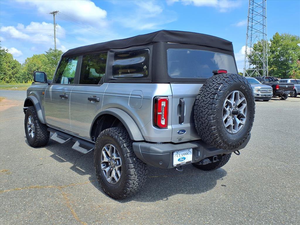 Certified 2024 Ford Bronco Badlands image 18