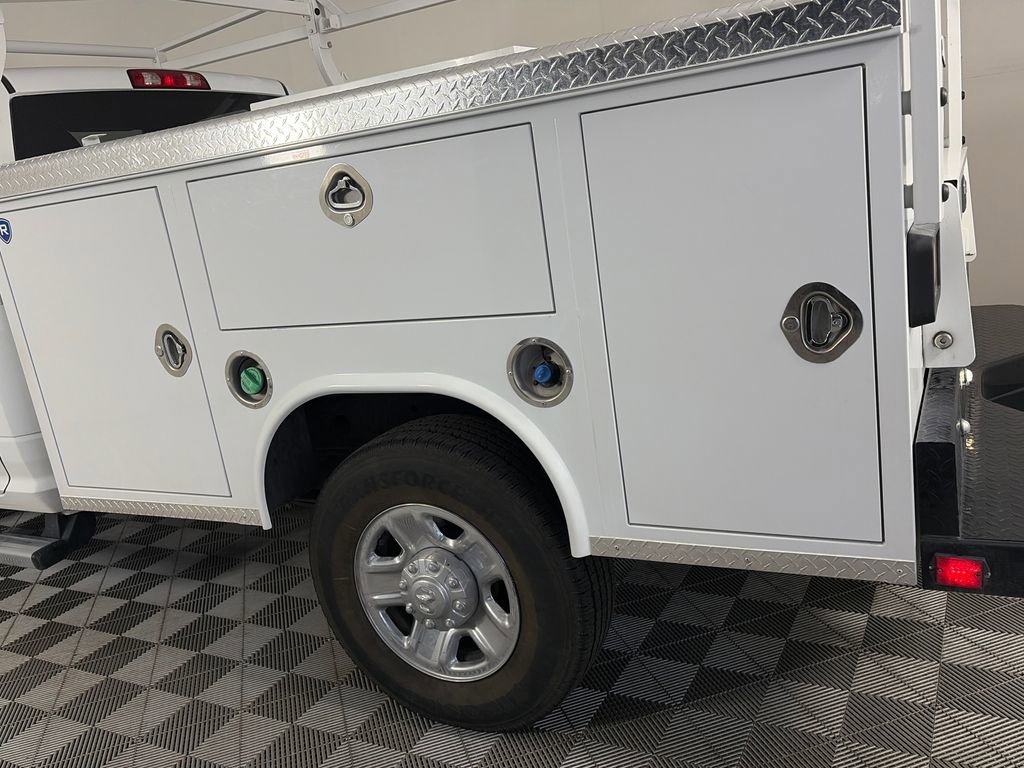Used 2024 RAM 3500 Tradesman w/ Chrome Appearance Group AWD/4WD image 25