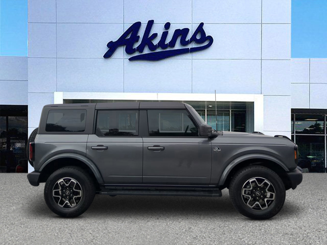 Certified 2024 Ford Bronco Outer Banks image 5