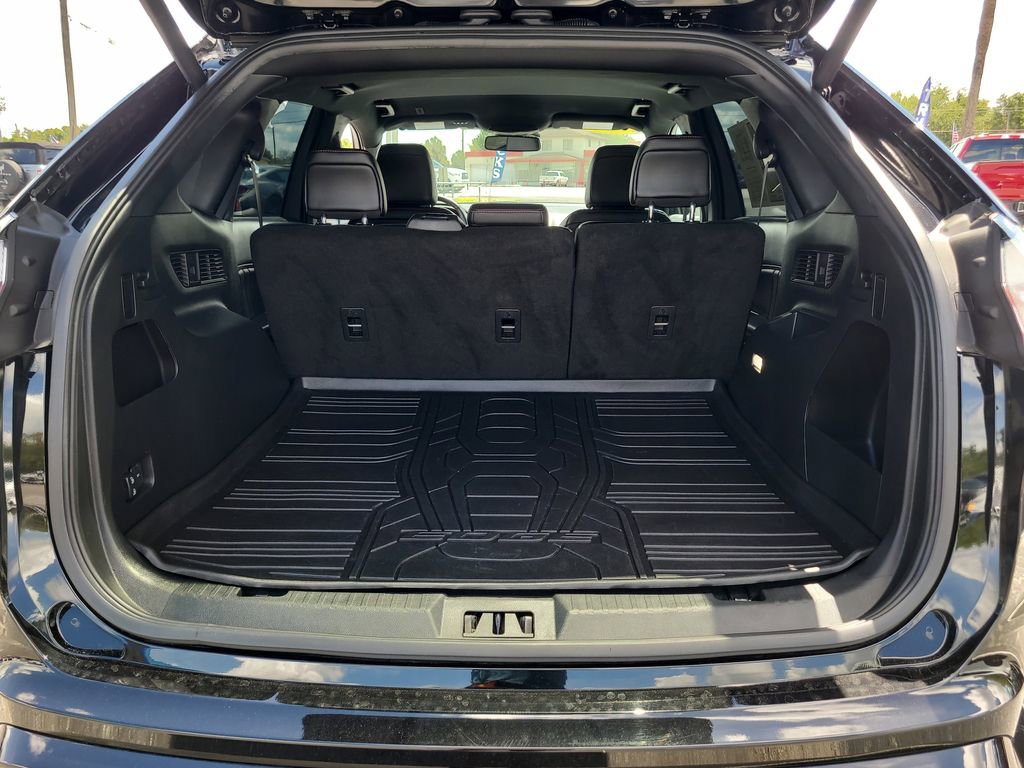Certified 2024 Ford Edge ST-Line AWD/4WD image 7