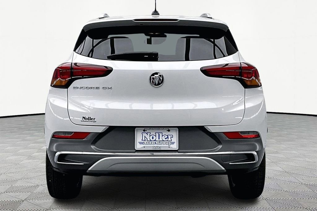 Used 2023 Buick Encore GX Essence w/ Experience Buick Package image 3