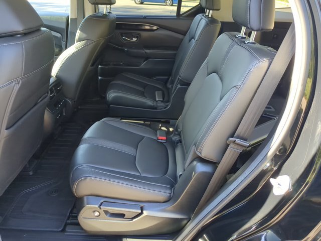 Used 2025 Honda Pilot EX-L image 28