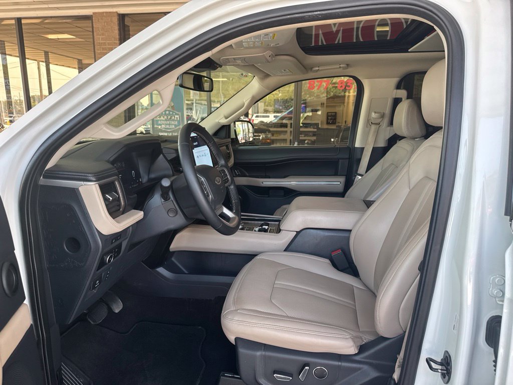 Certified 2024 Ford Expedition Max Limited RWD image 8