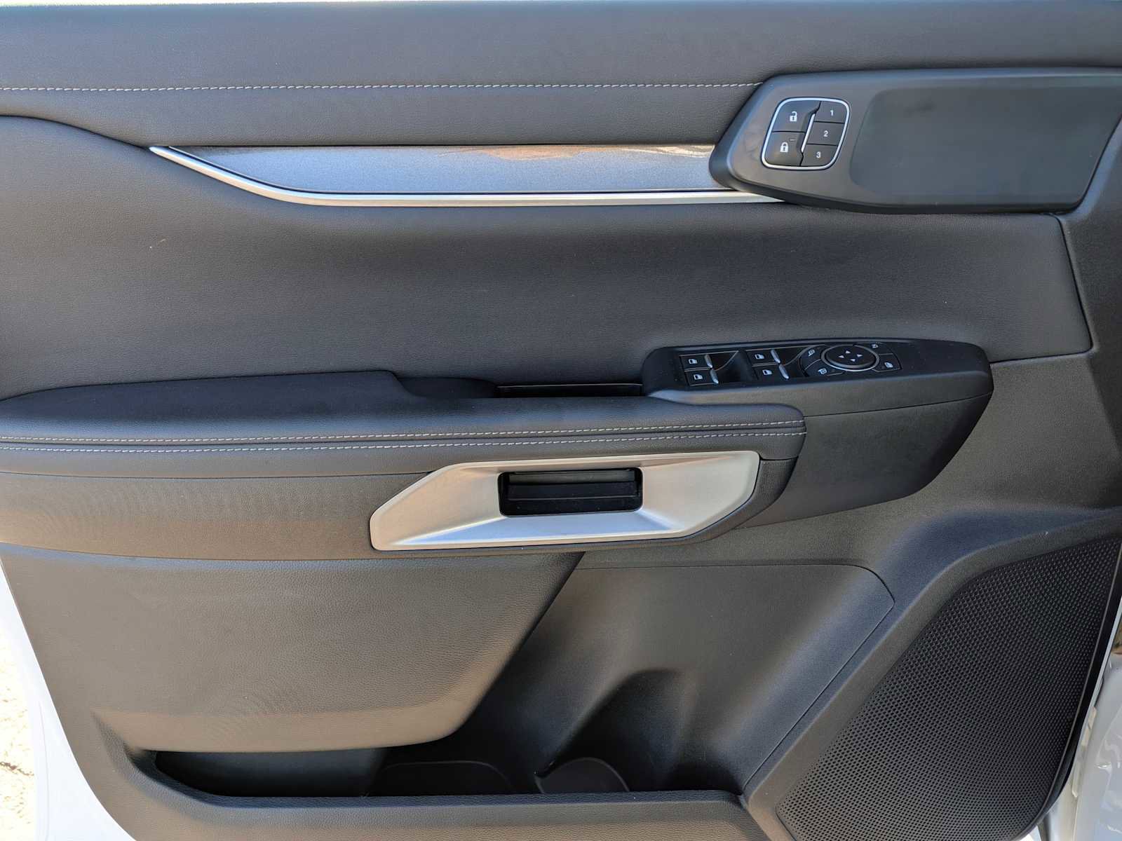 Certified 2024 Ford Ranger Lariat w/ FX4 Off-Road Package image 17