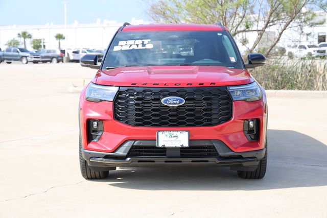 Certified 2025 Ford Explorer ST-Line w/ Premium Package RWD image 2