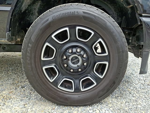 Certified 2024 Ford F350 Platinum w/ FX4 Off-Road Package AWD/4WD image 9