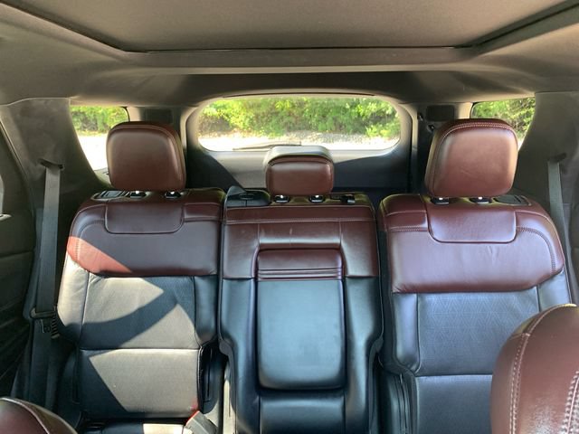 Certified 2020 Ford Explorer Platinum w/ Premium Technology Package AWD/4WD image 37