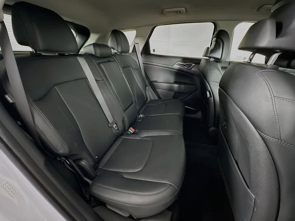 Used 2024 Kia Sportage EX FWD image 32