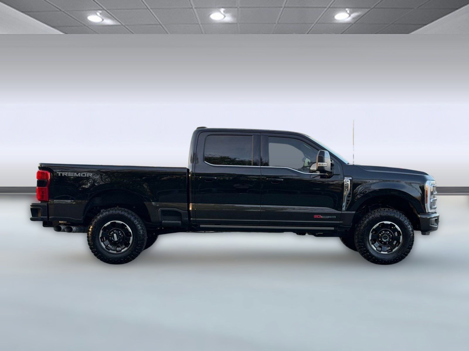Certified 2025 Ford F250 King Ranch w/ Tremor Off-Road Package image 6