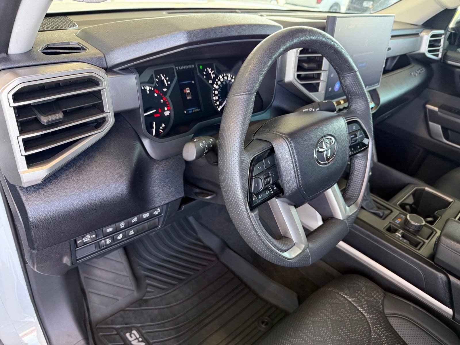 Used 2024 Toyota Tundra SR5 w/ SR5 Premium Package AWD/4WD image 4