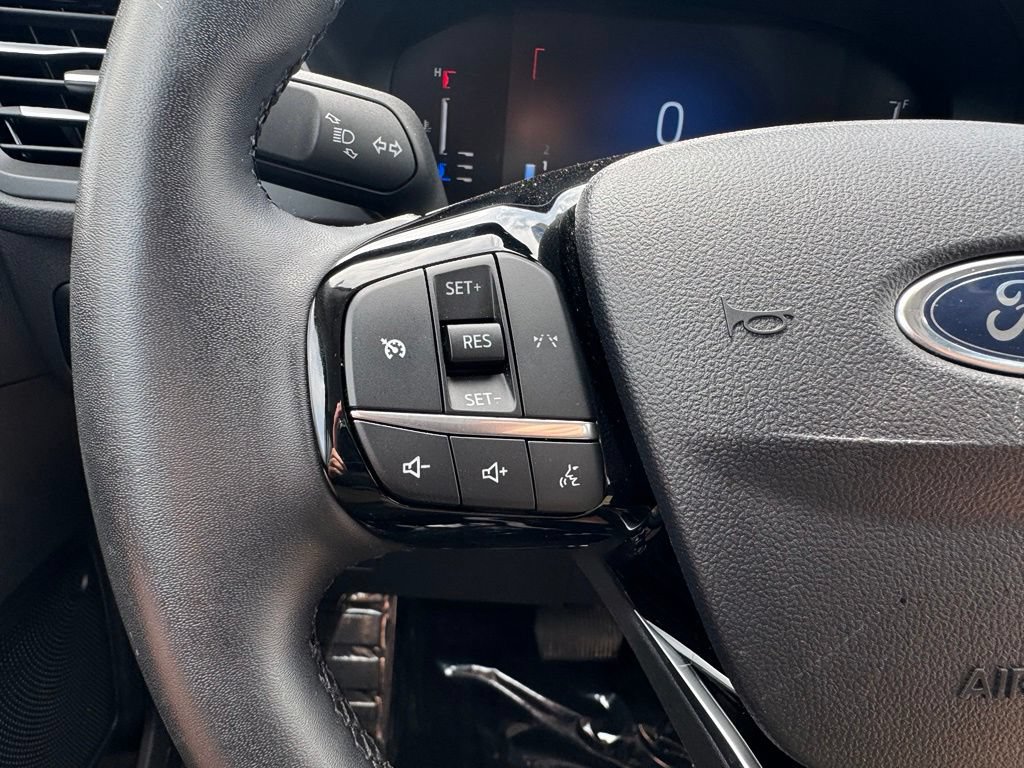 Certified 2024 Ford Escape Active AWD/4WD image 29