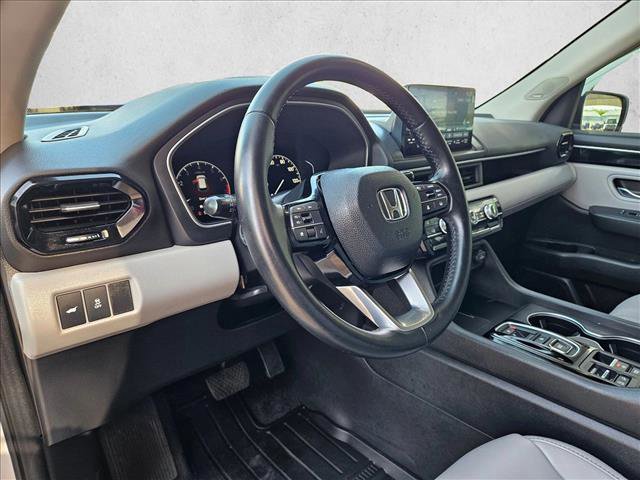 Used 2023 Honda Pilot Touring image 10
