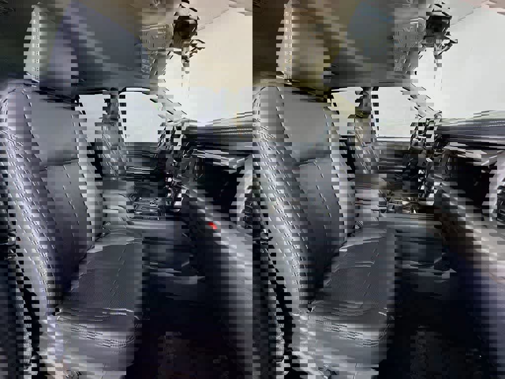 Certified 2023 Ford Expedition XLT image 17