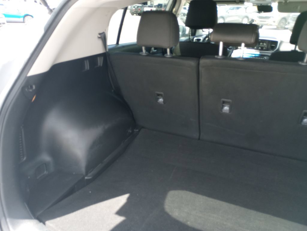 Used 2021 Kia Sportage LX FWD image 13