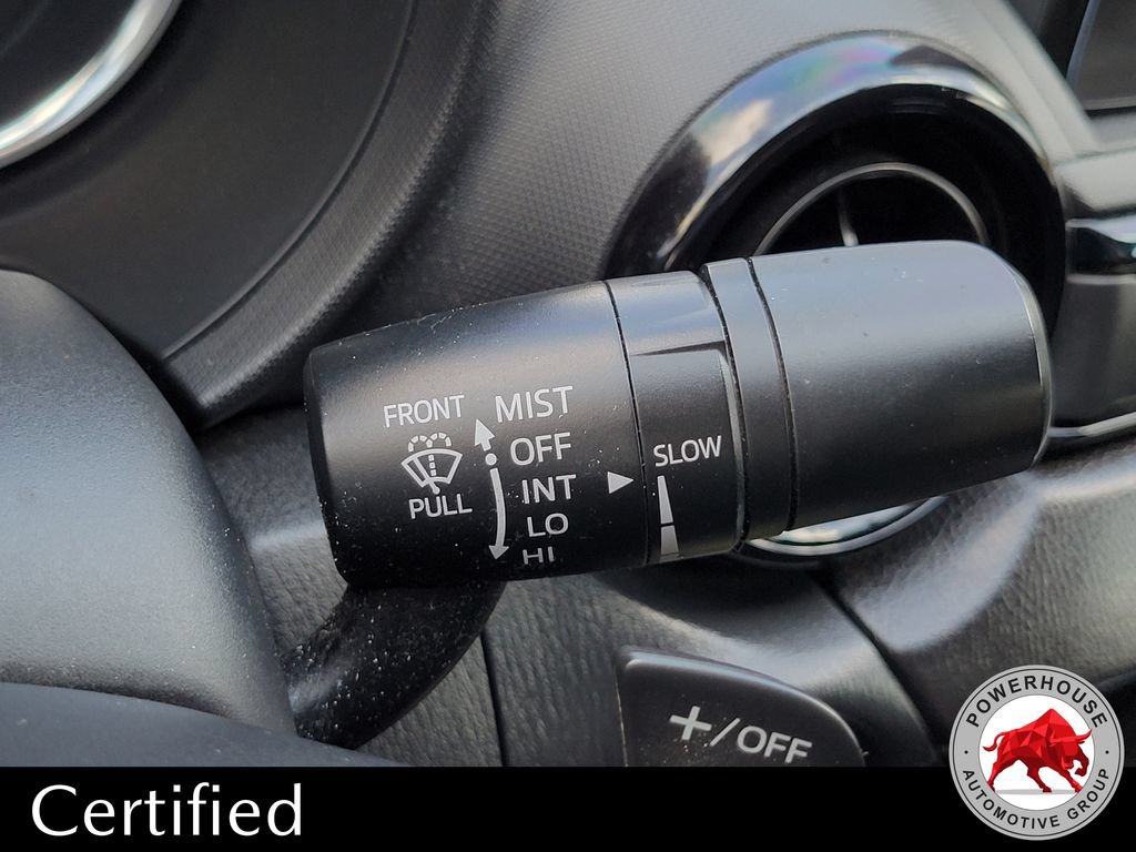 Used 2018 MAZDA MX-5 Miata Club RWD image 30