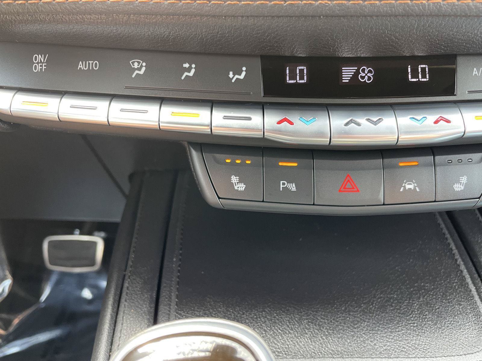 Used 2020 Cadillac XT4 Sport w/ Cold Weather Package AWD/4WD image 27