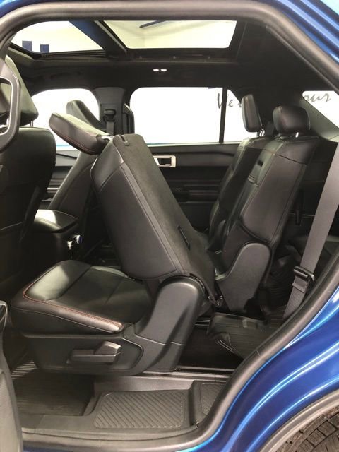 Certified 2022 Ford Explorer ST-Line w/ Class IV Trailer Tow Package image 32