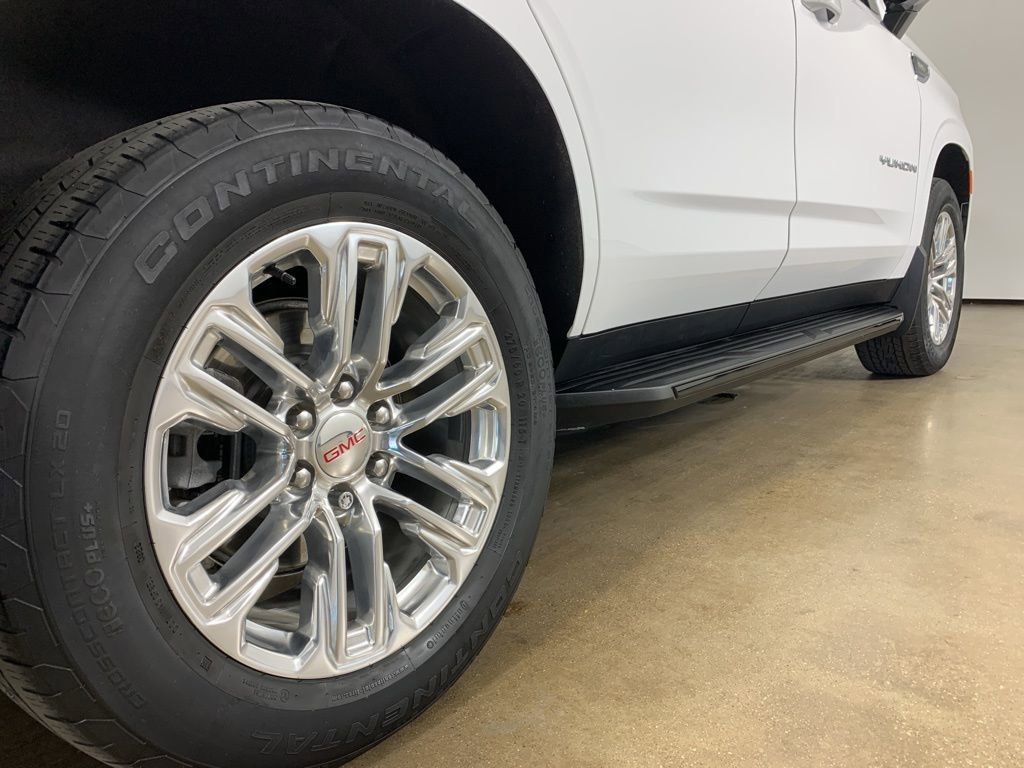 Used 2022 GMC Yukon SLE w/ Gmc Pro Safety Plus Package AWD/4WD image 13