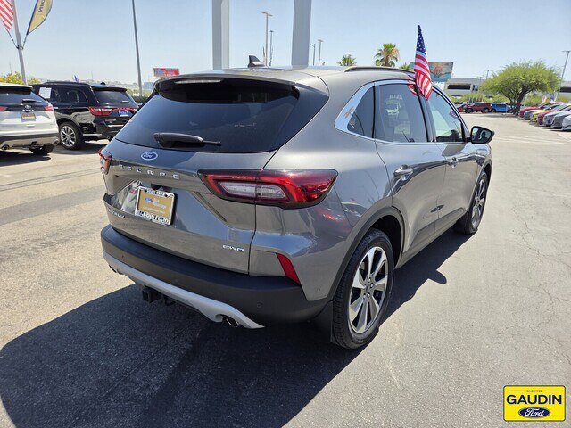 Certified 2023 Ford Escape Platinum w/ Premium Technology Package AWD/4WD image 7