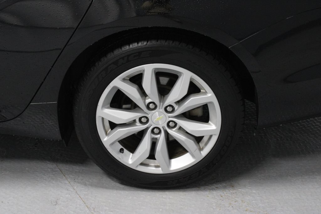 Used 2019 Chevrolet Impala LT FWD image 15