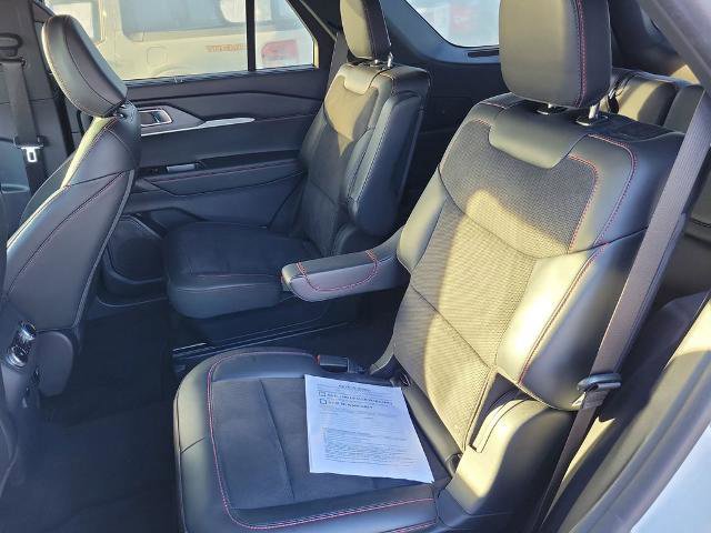 Certified 2025 Ford Explorer ST image 12