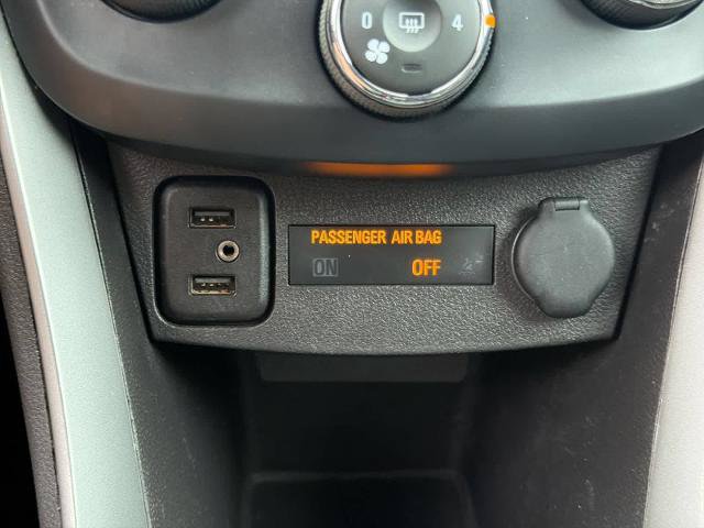 Used 2017 Chevrolet Trax LT w/ Driver Confidence Package AWD/4WD image 31