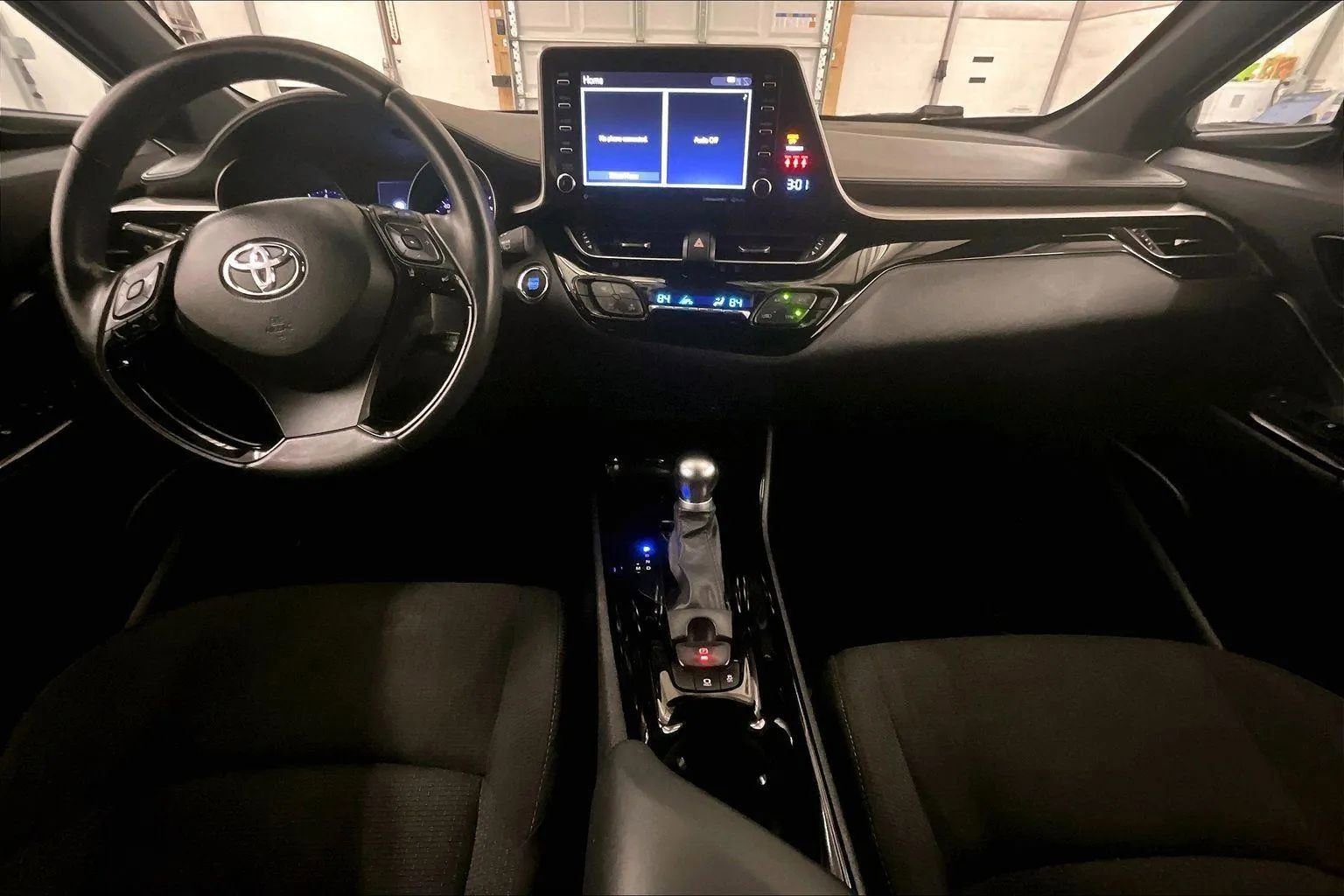 Used 2019 Toyota C-HR XLE image 14