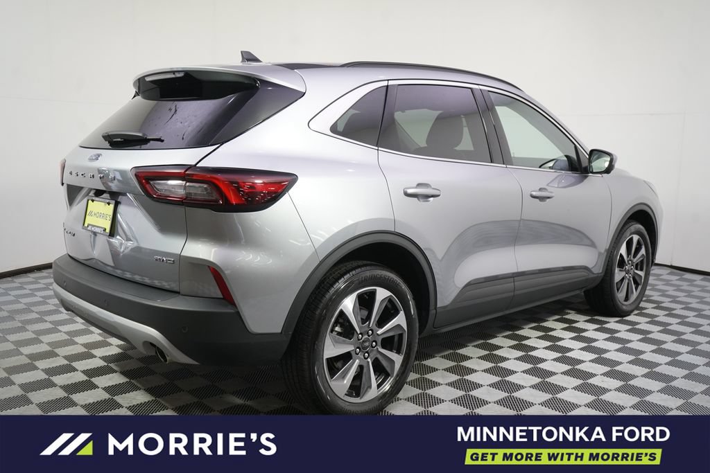 Certified 2023 Ford Escape Platinum AWD/4WD image 4