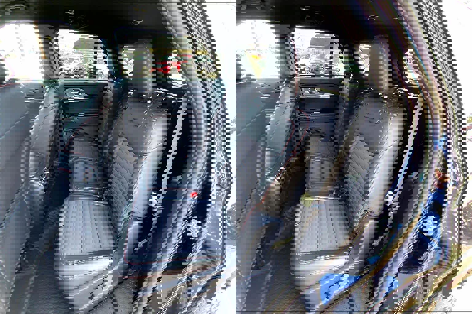 Certified 2025 Ford Explorer ST-Line w/ Premium Package image 21